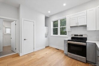 56 Wildey St in Tarrytown, NY - Building Photo - Building Photo