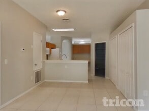 3851 Andover Cay Blvd in Orlando, FL - Foto de edificio - Building Photo