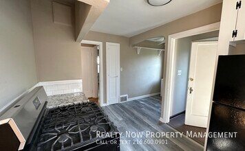18224 Winslow Rd in Shaker Heights, OH - Building Photo - Building Photo