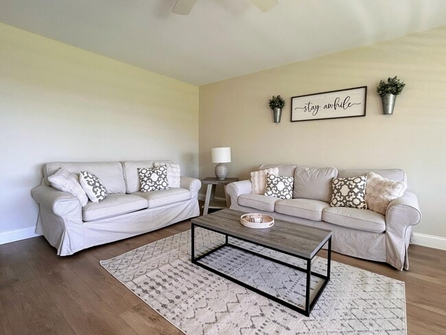 property at 620 Horizon W