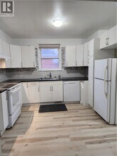 25 W 4th St in Hamilton, ON - Building Photo - Building Photo