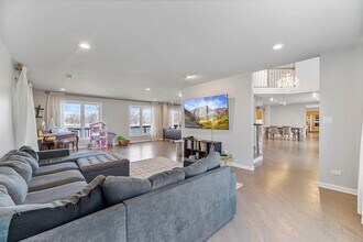 2419 Cumberland Cir in Long Grove, IL - Building Photo - Building Photo