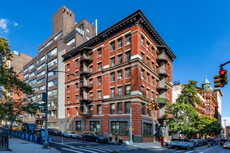 89 Bleecker Street in New York, NY - Building Photo - Primary Photo