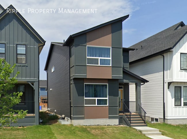 property at 1110 Copperfield Blvd SE