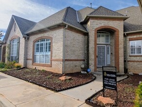 214 Boulevard Du Lac in Norman, OK - Building Photo - Building Photo