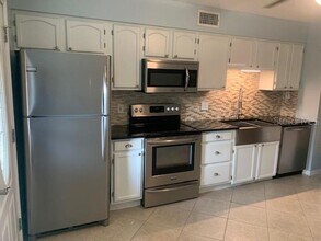 4226 La Dega Ct in Tampa, FL - Building Photo - Building Photo