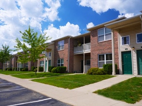 Canterbury House Apartments - Jackson in Jackson, MI - Building Photo - Building Photo