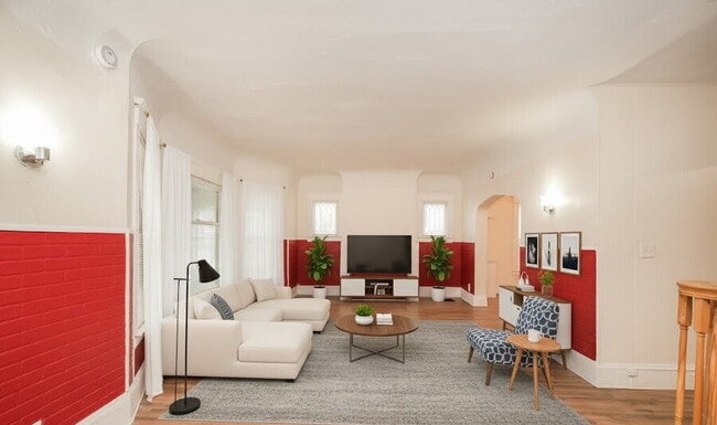 property at 10906 Grantwood Ave