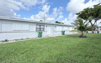 1010 Opa-locka Blvd in Opa Locka, FL - Building Photo - Building Photo