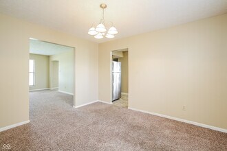 1663 Rogers Cir in Indianapolis, IN - Building Photo - Building Photo