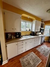 307 Liberty St in Pella, IA - Building Photo - Building Photo