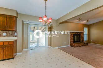 411 Kimberly Ln in St. Peters, MO - Building Photo - Building Photo