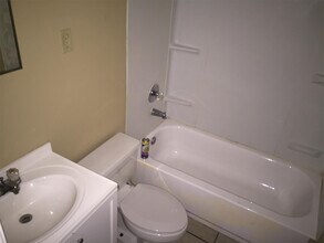 3895 St Elmo Ave in Memphis, TN - Building Photo - Building Photo
