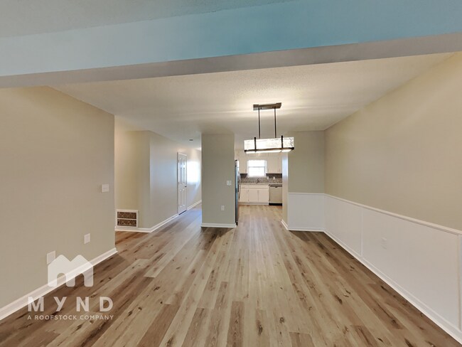 208 Oak Cir N in Stockbridge, GA - Building Photo - Building Photo