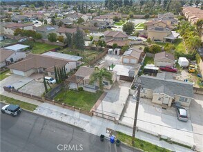 414 S Linden Ave in Rialto, CA - Building Photo - Building Photo