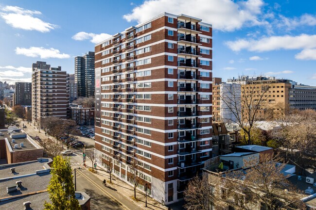 3605 Saint-Urbain in Montréal, QC - Building Photo - Building Photo