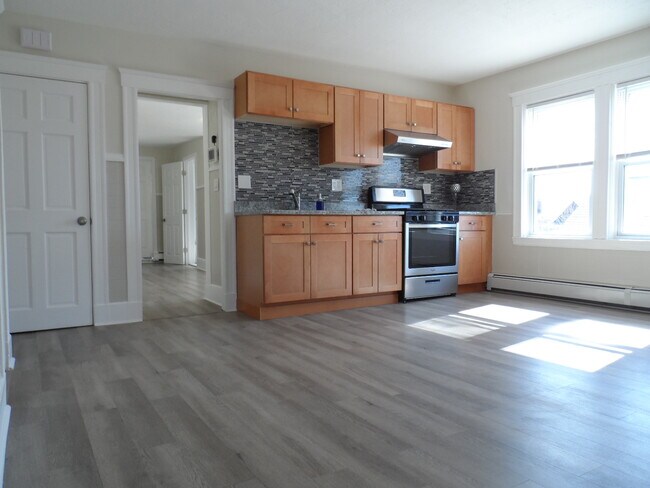 17 Sewall St, Unit 3
