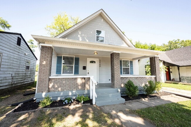 property at 1040 Winfield Ave