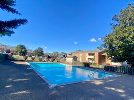 515 Basswood Ave, Unit L 118 in Nashville, TN - Building Photo