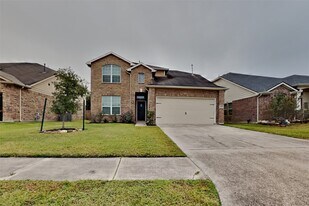 2223 Brown Oak Dr in Conroe, TX - Building Photo