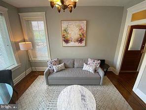 property at 624 Maryland Ave NE