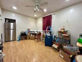 129 Cedar St, Unit 1 in Boston, MA - Building Photo