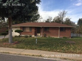 687 S Racine St in Aurora, CO - Building Photo
