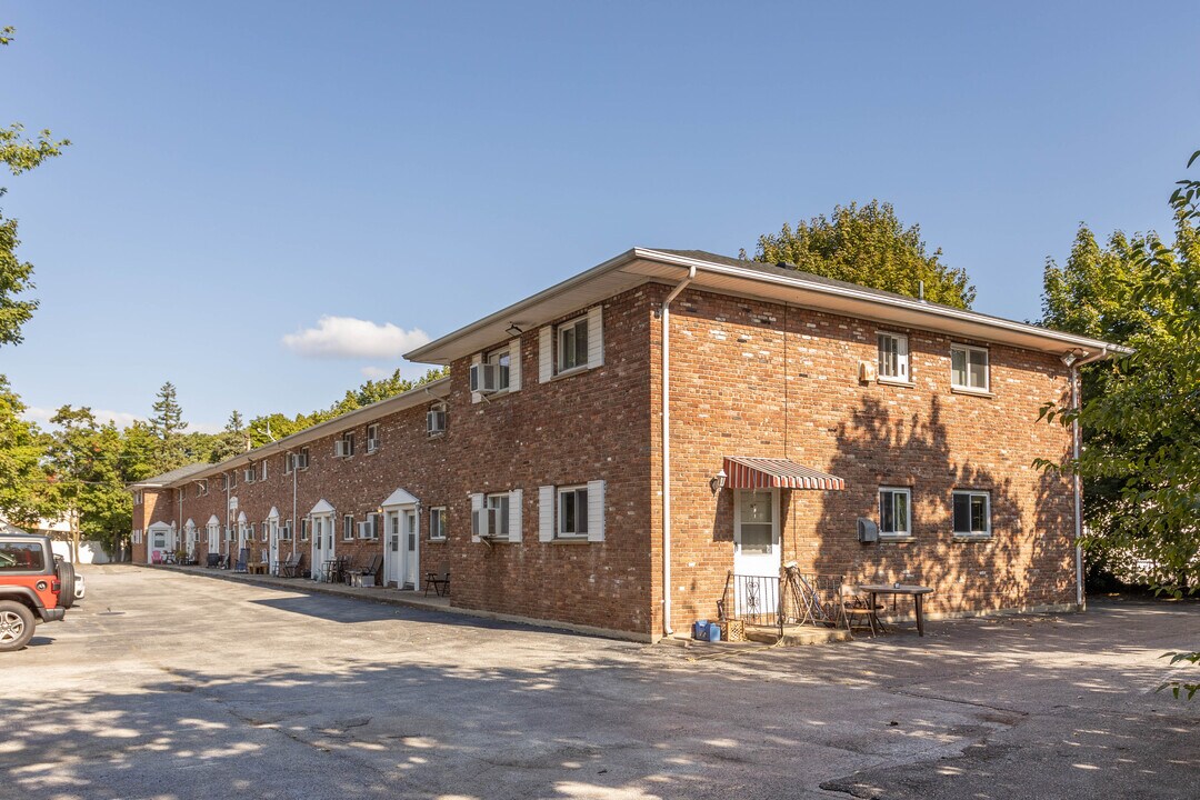 2800 Davis St in Oceanside, NY - Building Photo