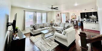 10488 Evansville Cir in Parker, CO - Building Photo