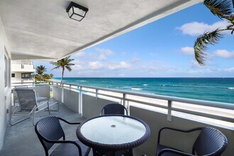 1199 Hillsboro Mile in Hillsboro Beach, FL - Building Photo - Building Photo