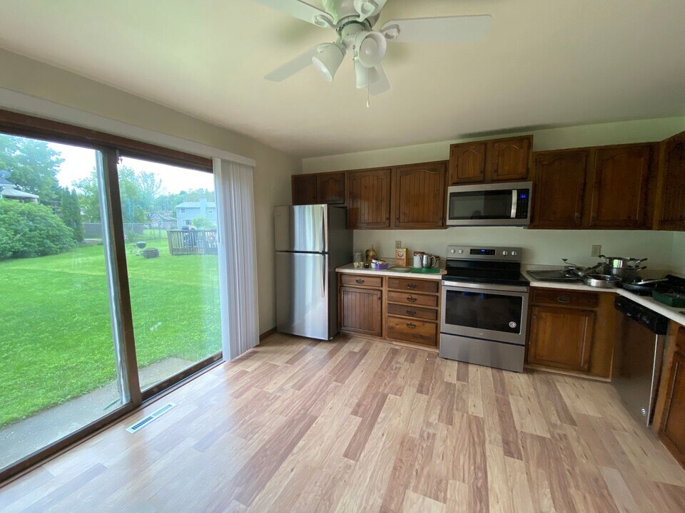 6601-6603 Tottenham Rd in Madison, WI - Building Photo