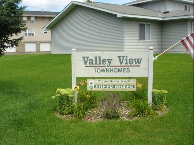 Valley View Townhomes