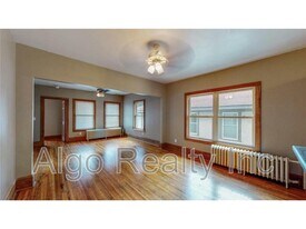 609 Snelling Ave N in St. Paul, MN - Building Photo