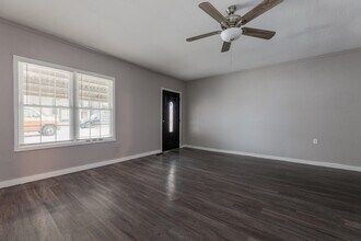 4122 Alaskian Sunrise in San Antonio, TX - Building Photo - Building Photo