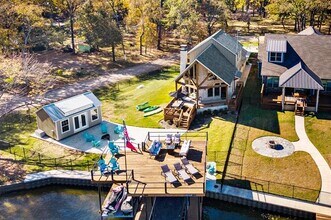 131 Deer Island Rd in Mabank, TX - Building Photo - Building Photo