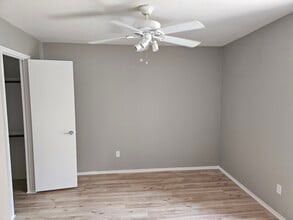 10603 S Wilcrest Dr, Unit 53 in Houston, TX - Building Photo - Building Photo