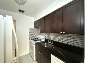 6830 N Sheridan Rd in Chicago, IL - Building Photo - Building Photo