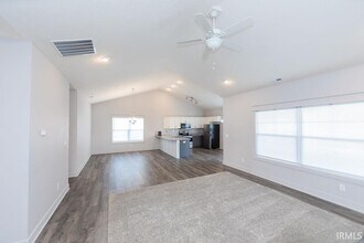 1115 W Rangeview Cir in Bloomington, IN - Building Photo - Building Photo