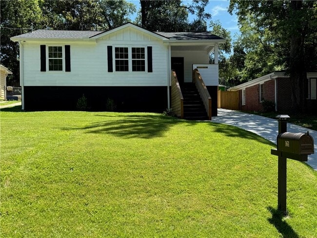 property at 161 Stanhope Cir NW