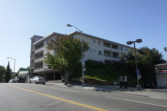 Prospect Hill Apartments in Oakland, CA - Building Photo - Building Photo