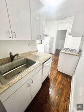 1427 York Ave in New York, NY - Building Photo - Building Photo