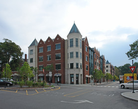 1-100 Christie Pl in Scarsdale, NY - Building Photo - Building Photo