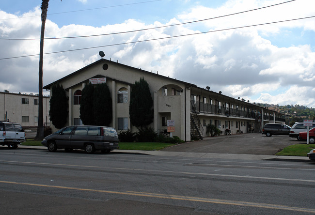 9109 Kenwood Dr in Spring Valley, CA - Building Photo - Building Photo