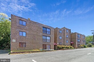 310 Atlantic St SE in Washington, DC - Building Photo - Building Photo
