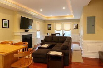 776 E 4th St, Unit 1 in Boston, MA - Building Photo - Building Photo