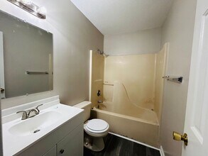 404 A Poplar St in Asheboro, NC - Building Photo - Building Photo