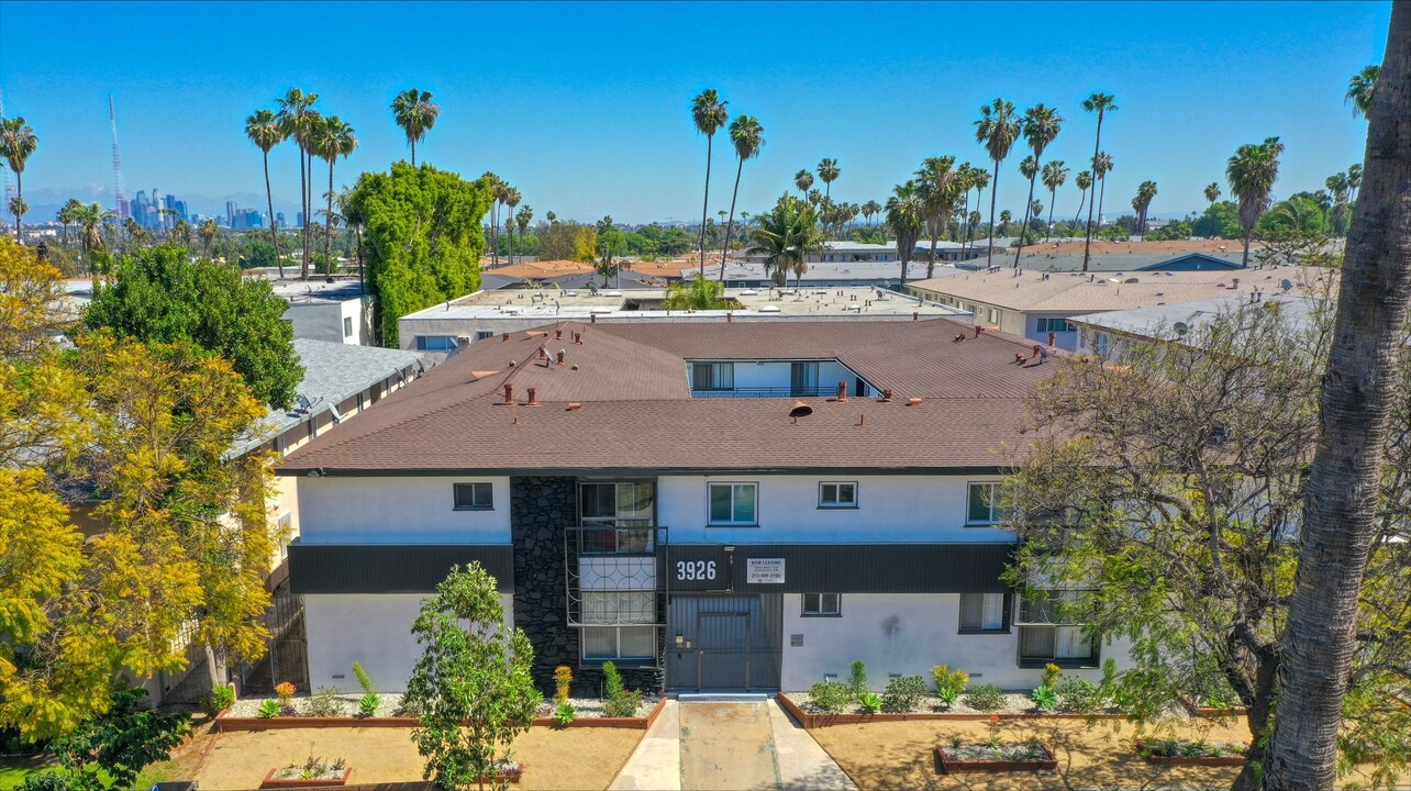 3926 Gibraltar Ave in Los Angeles, CA - Building Photo