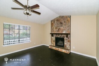 2624 Laurel View Dr in Snellville, GA - Building Photo - Building Photo