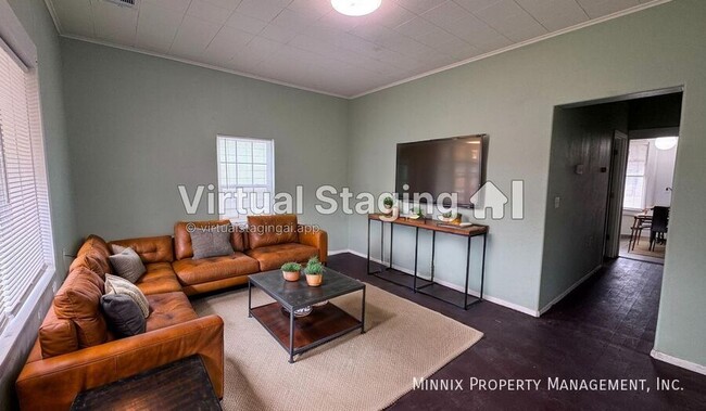 property at 802 S Kentucky St