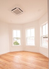 8 Brookside Ave, Unit 1 in Boston, MA - Building Photo - Building Photo